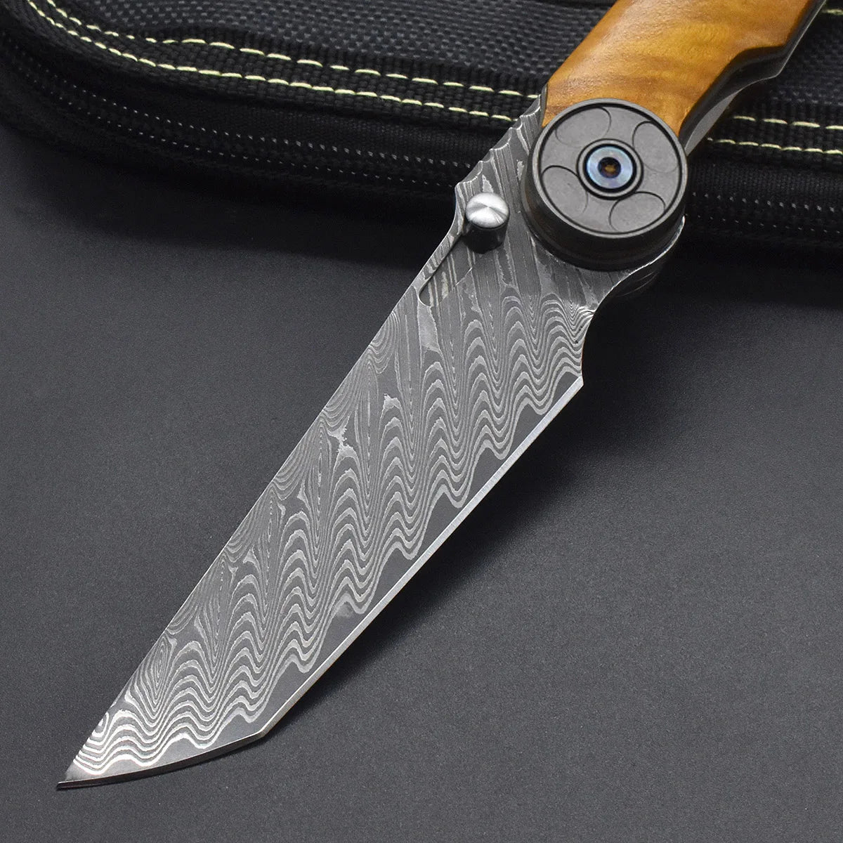 NONEDIY VG10 Damascus Folding Knife With Camphor Wood Handle